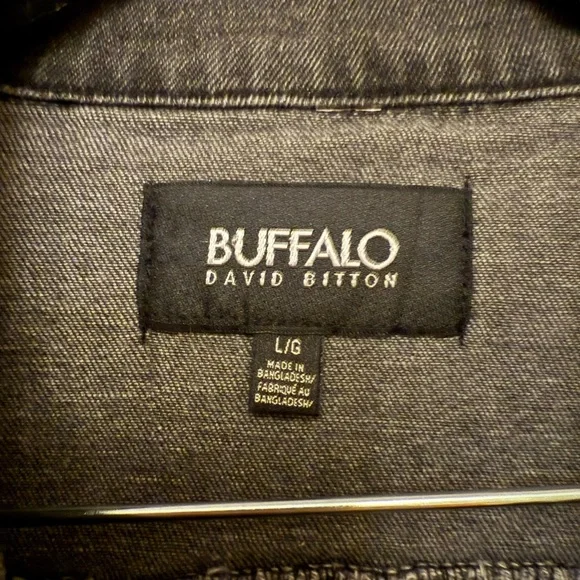 Buffalo David Bitton Women's Black frayed Denim Jacket size L - Picture 5 of 6